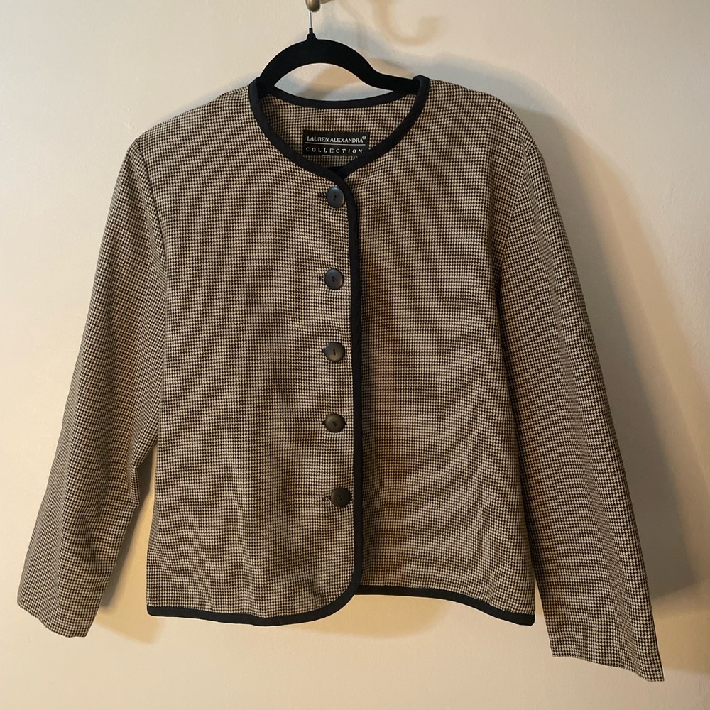 Vintage Women's Beige Jacket with Black Trim